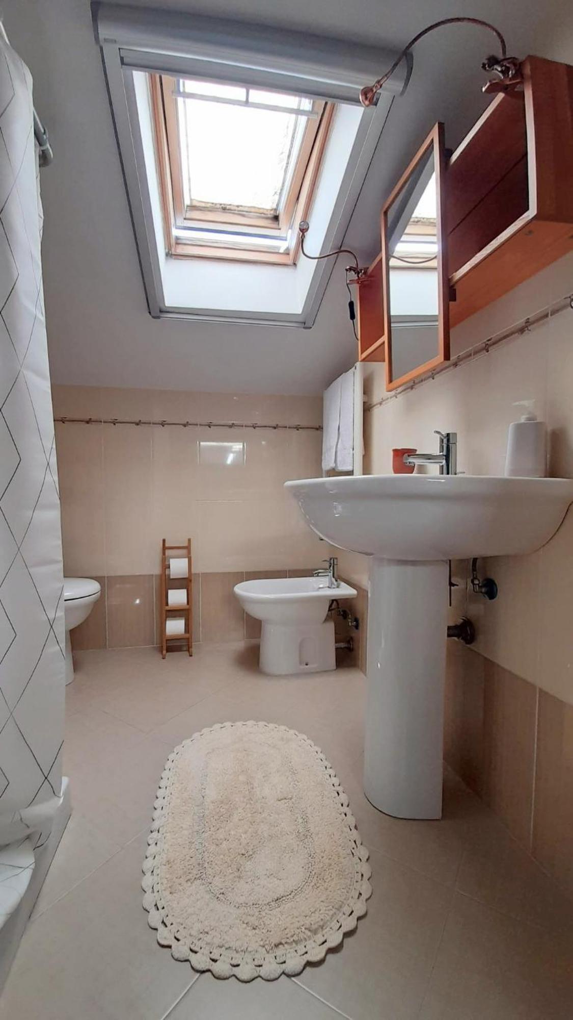 Apartamento House Nubia, San Frediano, Near Ponte Vecchio, With Free Private Parking Lot *
