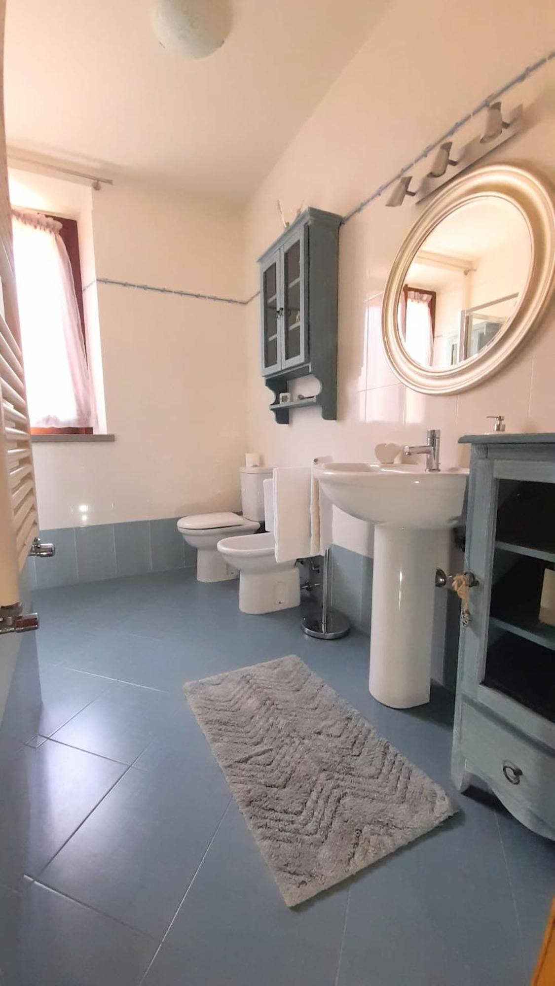 Apartment House Nubia, San Frediano, Near Ponte Vecchio, With Free Private Parking Lot