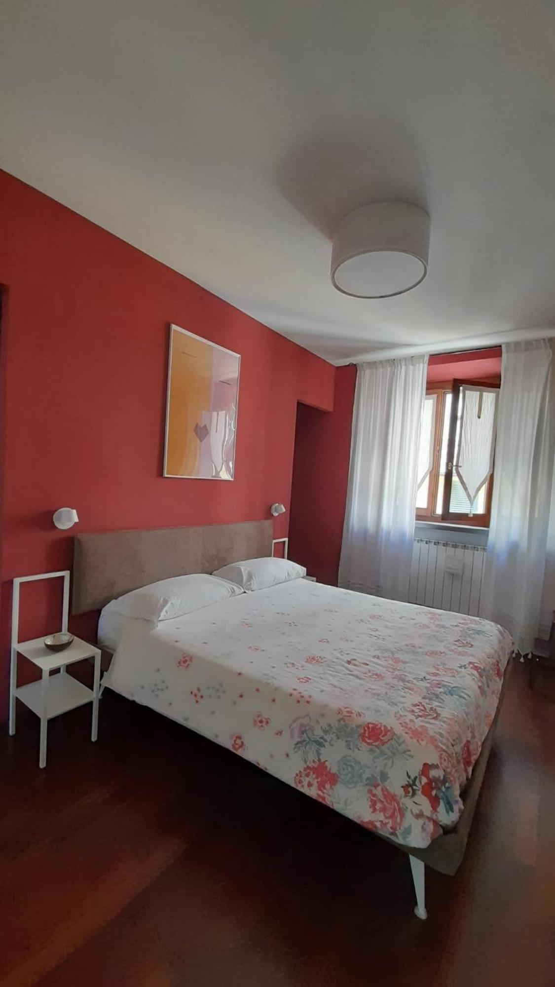 Apartment House Nubia, San Frediano, Near Ponte Vecchio, With Free Private Parking Lot